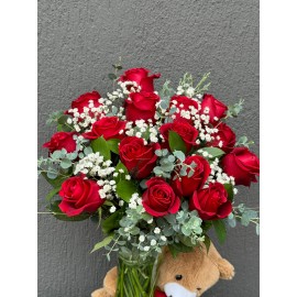 KALİPSO VAZODA 15 KIRMIZI GÜL VE AYICIK